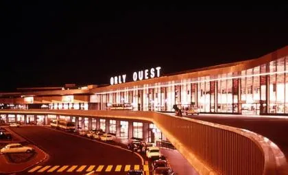Transfer z lotniska Paryż-Orly indywidualnym pojazdem lub busem