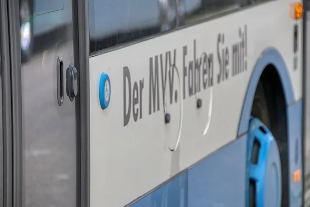 Autobus wahadłowy na lotnisko w Monachium