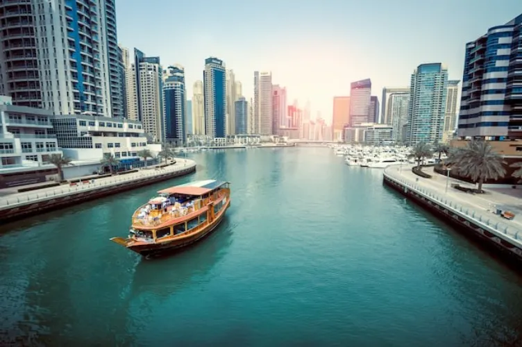 Usługi transportu wodnego w Dubaju